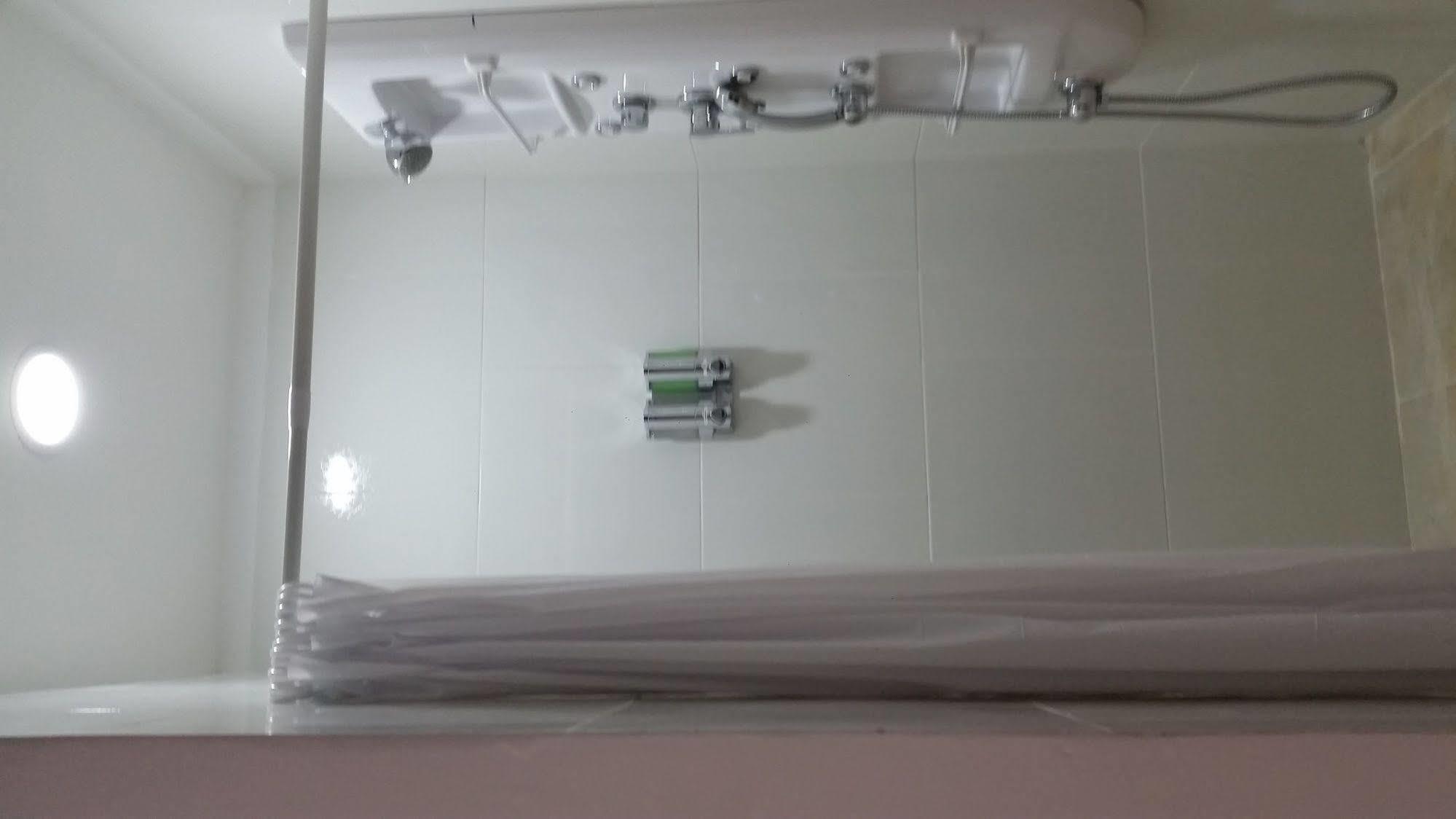Hostal Lleras Calle 8 Medellín Zewnętrze zdjęcie